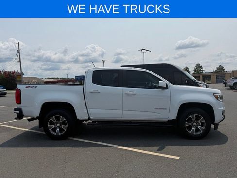Used 2017 Chevrolet Colorado Z71 RWD image 2