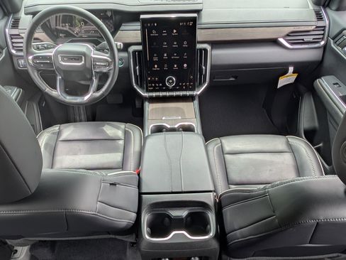 Used 2024 GMC Acadia Denali FWD image 24
