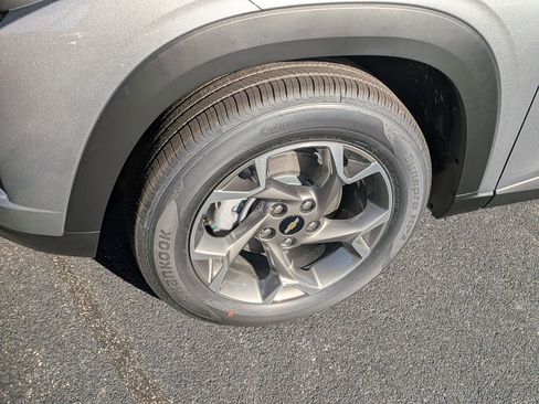 New 2026 Chevrolet Trax LT w/ Driver Confidence Package image 11