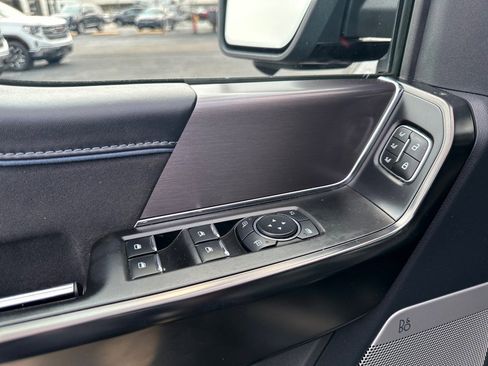 Used 2024 Ford F150 Platinum w/ FX4 Off-Road Package image 8