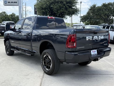 Used 2025 RAM 2500 Laramie AWD/4WD image 7