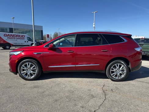 Used 2023 Buick Enclave Premium w/ Experience Buick Package AWD/4WD image 6