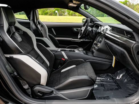 Used 2020 Ford Mustang Shelby GT500 w/ Carbon Fiber Track Pack RWD image 37
