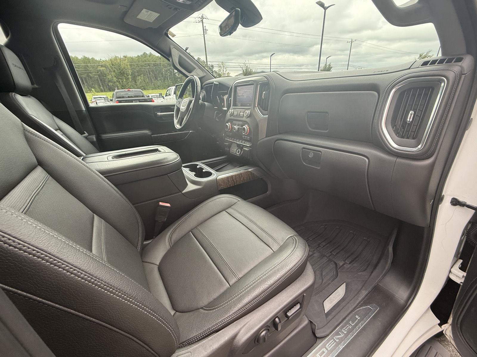 Used 2019 GMC Sierra 1500 Denali w/ Denali Ultimate Package AWD/4WD image 24