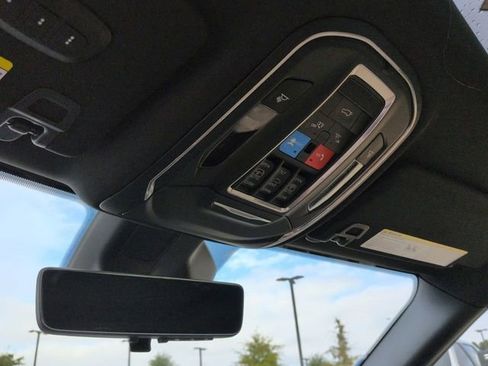 New 2025 Jeep Grand Cherokee L Limited w/ Luxury Tech Group II RWD image 22