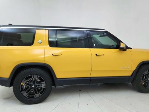 Used 2024 Rivian R1S Adventure image 6