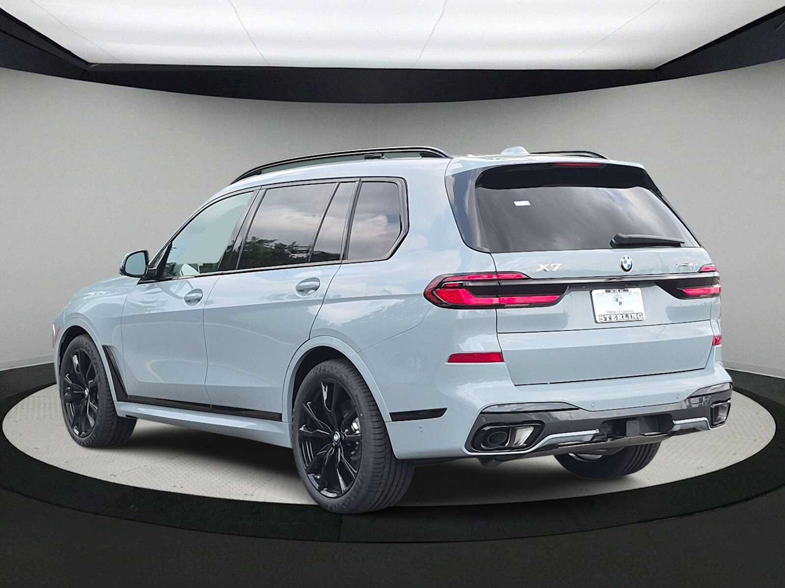 Used 2027 BMW X7 xDrive40i w/ M Sport Package AWD/4WD image 6