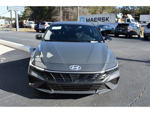 New 2026 Hyundai Elantra Sport image 7