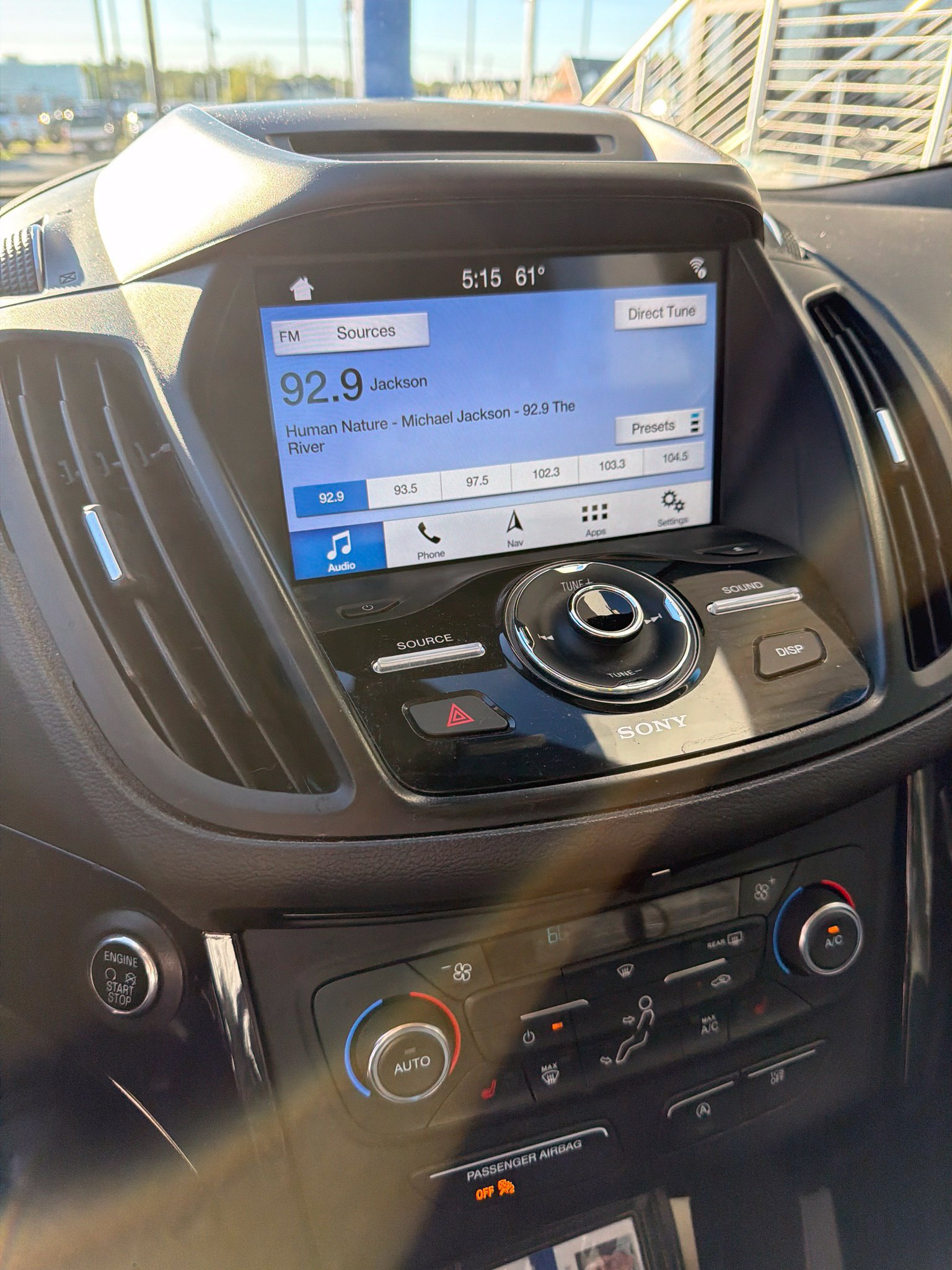 Used 2017 Ford Escape Titanium FWD image 10
