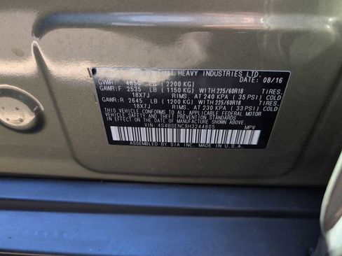 Used 2017 Subaru Outback 3.6R Limited image 38