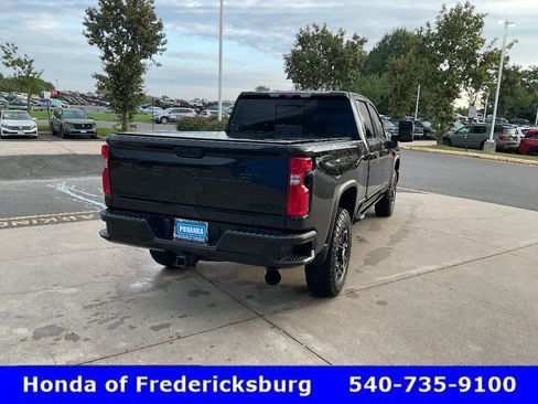 Used 2024 Chevrolet Silverado 2500 High Country w/ Midnight Edition AWD/4WD image 6