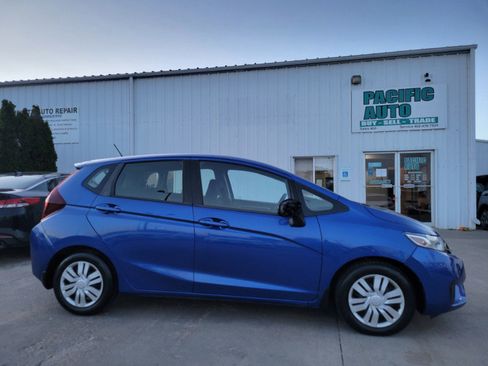 Used 2016 Honda Fit LX image 8