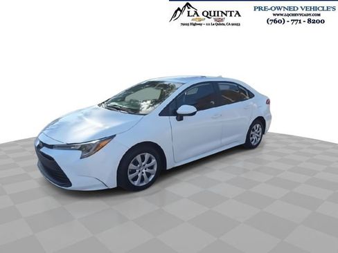 Used 2024 Toyota Corolla LE image 4