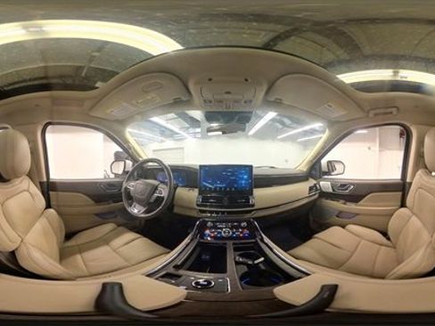 Used 2024 Lincoln Navigator Reserve image 41