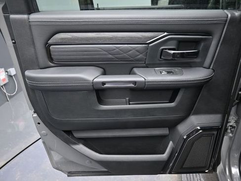 New 2026 RAM 3500 Limited AWD/4WD image 15