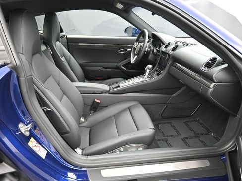Certified 2025 Porsche 718 Cayman S RWD image 29