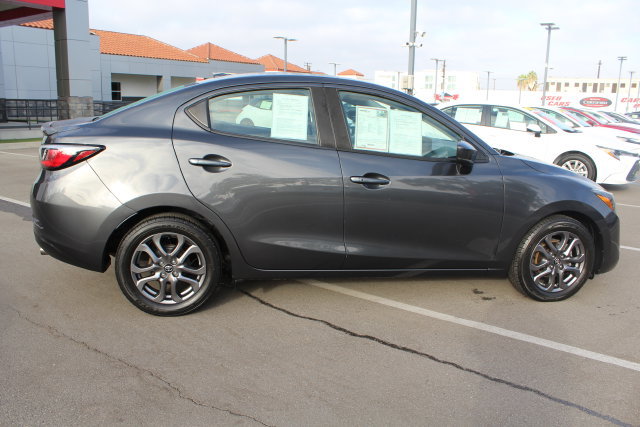 Used 2019 Toyota Yaris LE FWD image 17