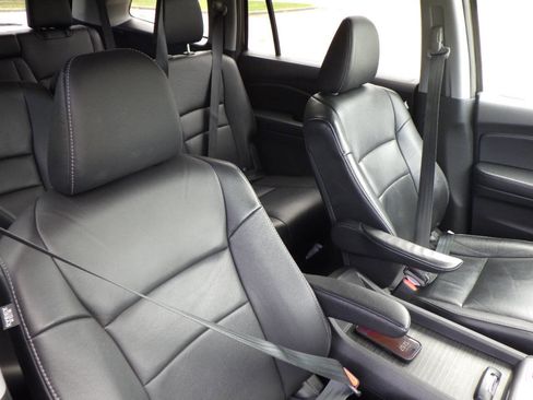 Used 2018 Honda Pilot EX-L image 18