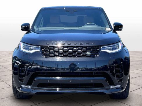 Used 2025 Land Rover Discovery Dynamic SE AWD/4WD image 3