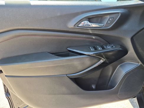 Used 2024 Chevrolet Trax RS w/ Sunroof Package FWD image 10