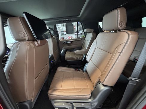 New 2026 Chevrolet Tahoe High Country AWD/4WD image 19