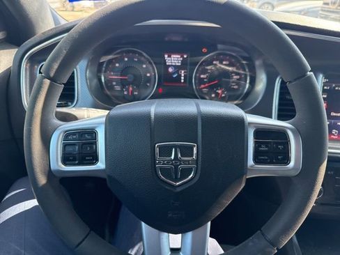 Used 2013 Dodge Charger SXT image 10