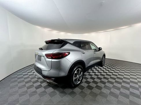 Used 2023 Chevrolet Blazer LT image 9