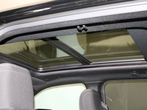 Used 2023 RAM 1500 Big Horn image 12