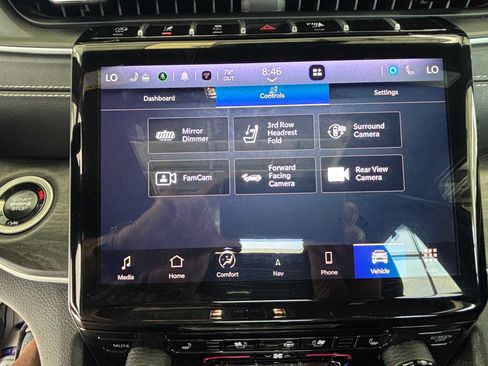 Certified 2024 Jeep Grand Cherokee L Limited w/ Luxury Tech Group II AWD/4WD image 32