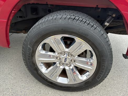 Used 2018 Ford F150 XLT w/ Equipment Group 302A Luxury AWD/4WD image 9