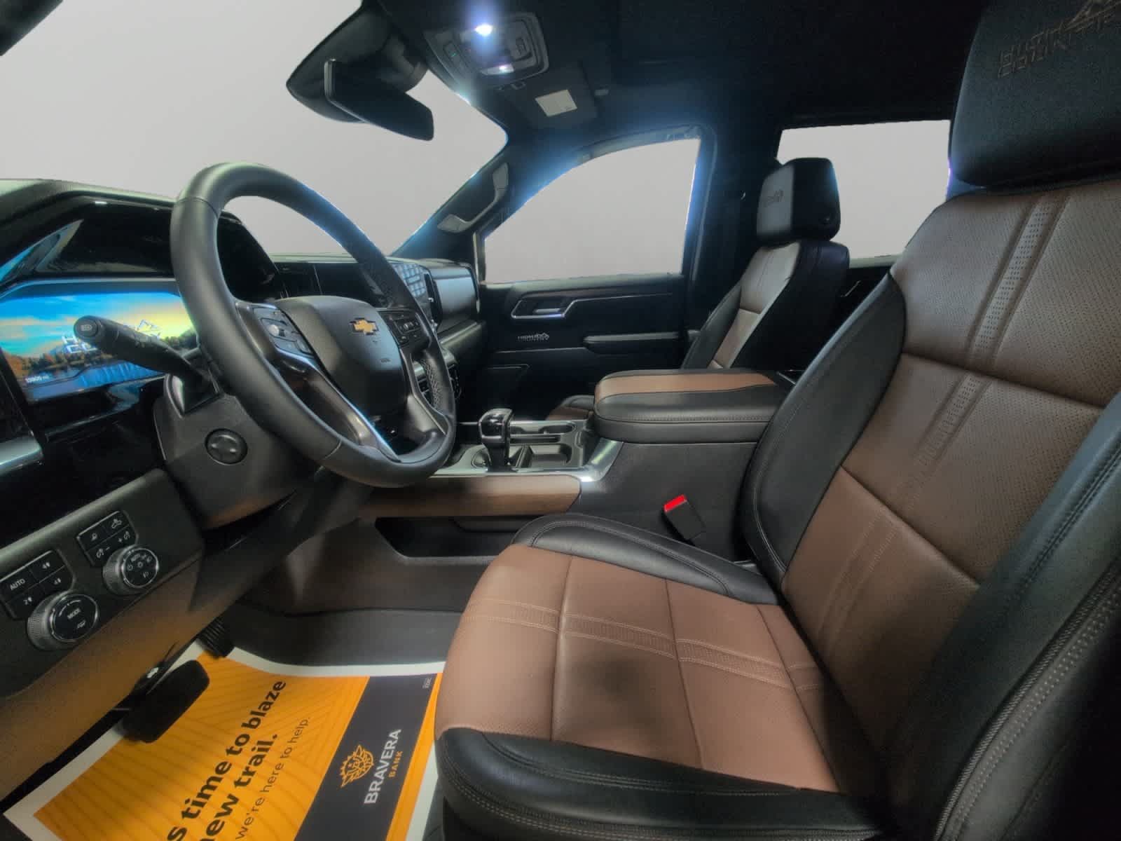 Used 2023 Chevrolet Silverado 1500 High Country AWD/4WD image 9