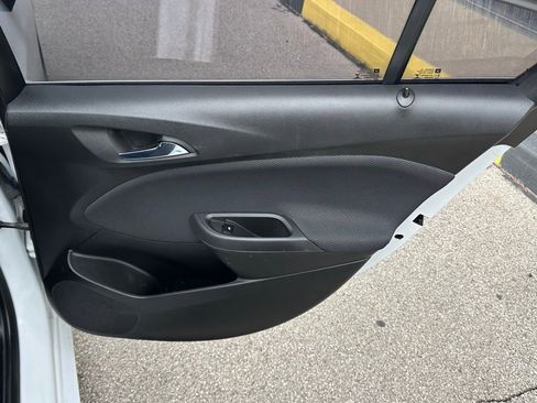 Used 2017 Chevrolet Cruze LT w/ Convenience Package image 23