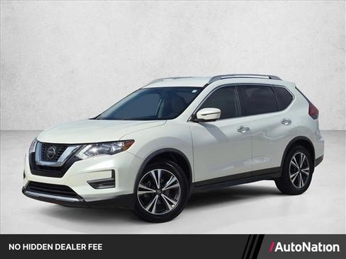 Used 2019 Nissan Rogue SV w/ Premium Package FWD image 1