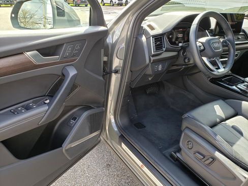 Used 2023 Audi Q5 2.0T Premium Plus w/ Premium Plus Package image 8
