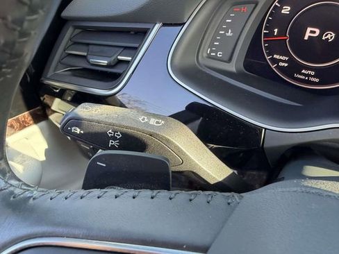 Used 2018 Audi Q7 3.0T Prestige image 31