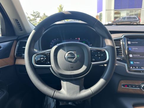 Certified 2023 Volvo XC90 T8 Plus image 17