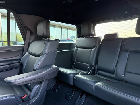 New 2026 Ford Expedition Platinum w/ Stealth Appearance Package AWD/4WD image 22