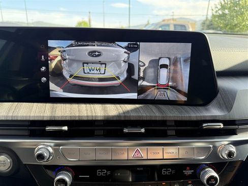 Used 2025 Kia Telluride SX w/ SX Captain's Chair Package FWD image 35