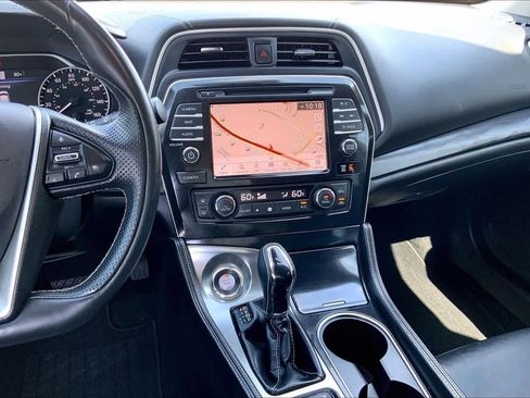 Used 2019 Nissan Maxima Platinum FWD image 7