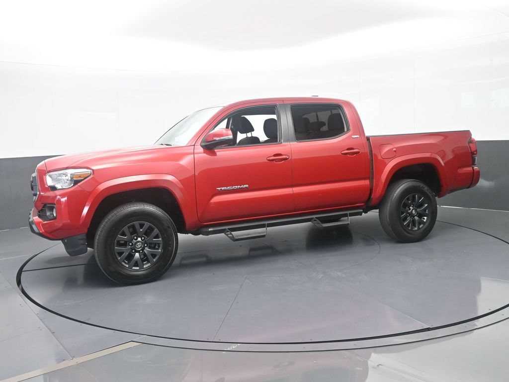 Used 2023 Toyota Tacoma SR5 w/ Technology Package RWD image 2