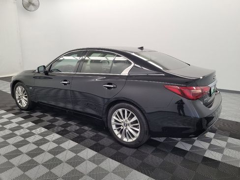 Used 2019 INFINITI Q50 Luxe w/ Essential Package (3.0T Luxe) AWD/4WD image 3