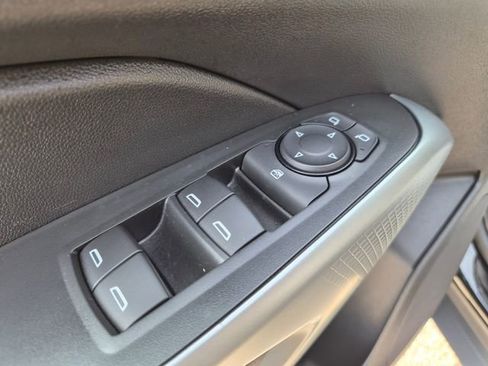 Used 2024 Chevrolet Trax LS w/ LS Convenience Package image 14