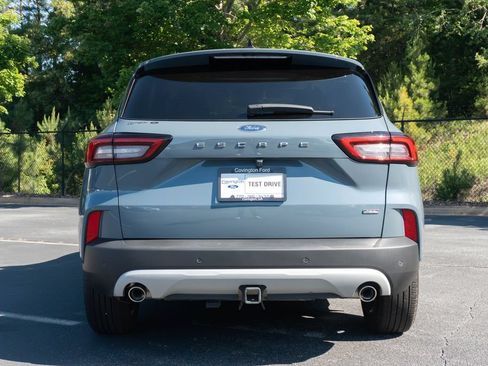 Used 2023 Ford Escape SE w/ PHEV Premium Package FWD image 9