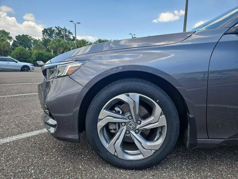 Used 2020 Honda Accord EX image 19