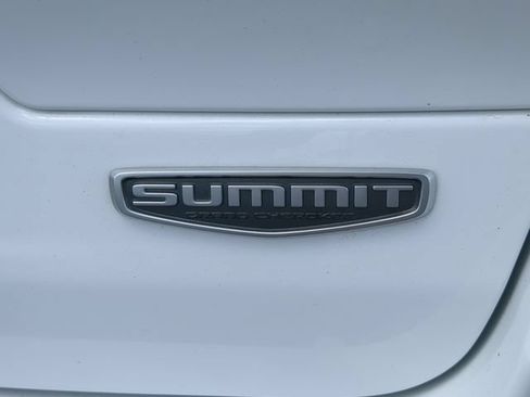 Used 2022 Jeep Grand Cherokee Summit RWD image 14