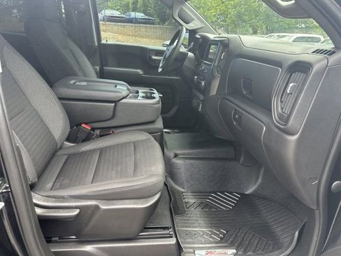 Used 2023 Chevrolet Silverado 1500 Custom Trail Boss w/ LPO, Dark Essentials Package AWD/4WD image 16