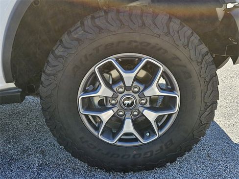 Certified 2023 Ford Bronco Badlands image 9