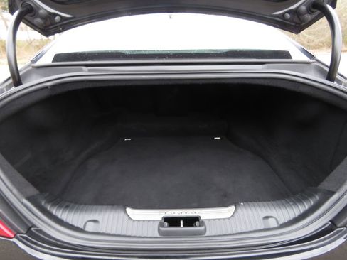 Used 2015 Jaguar XJ AWD image 17
