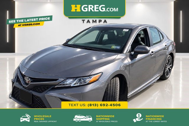 Used 2020 Toyota Camry SE FWD image 1