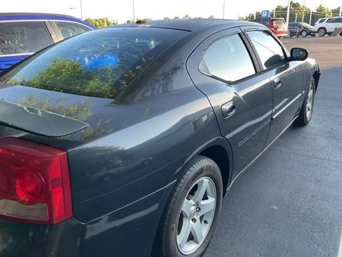 Used 2010 Dodge Charger SXT RWD image 4